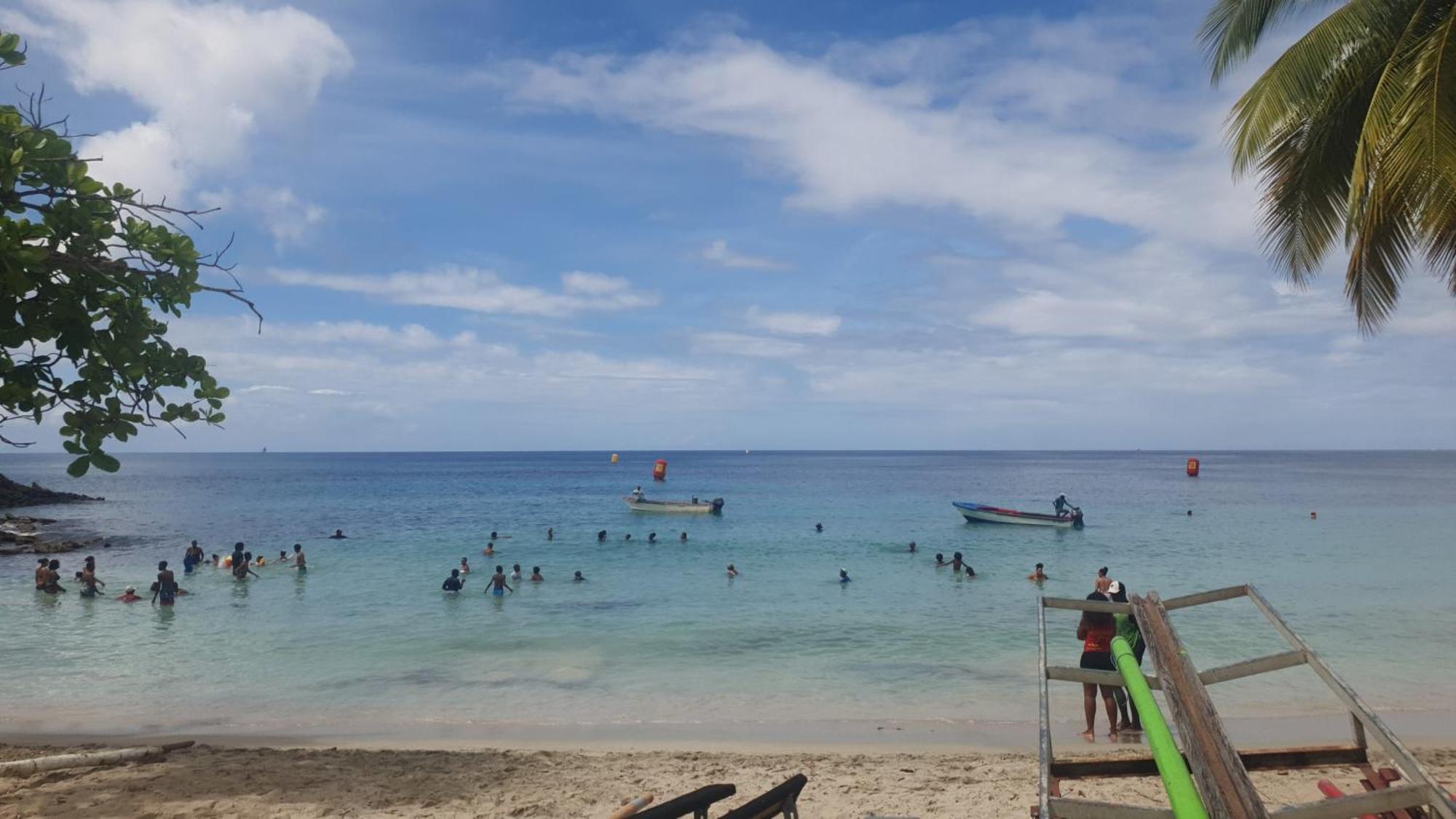 Villa Les Mahoganys Riviere-Salee Esterno foto